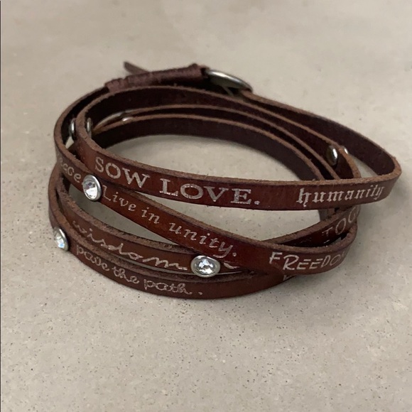 Bracelet with inspirational message - Picture 1 of 5